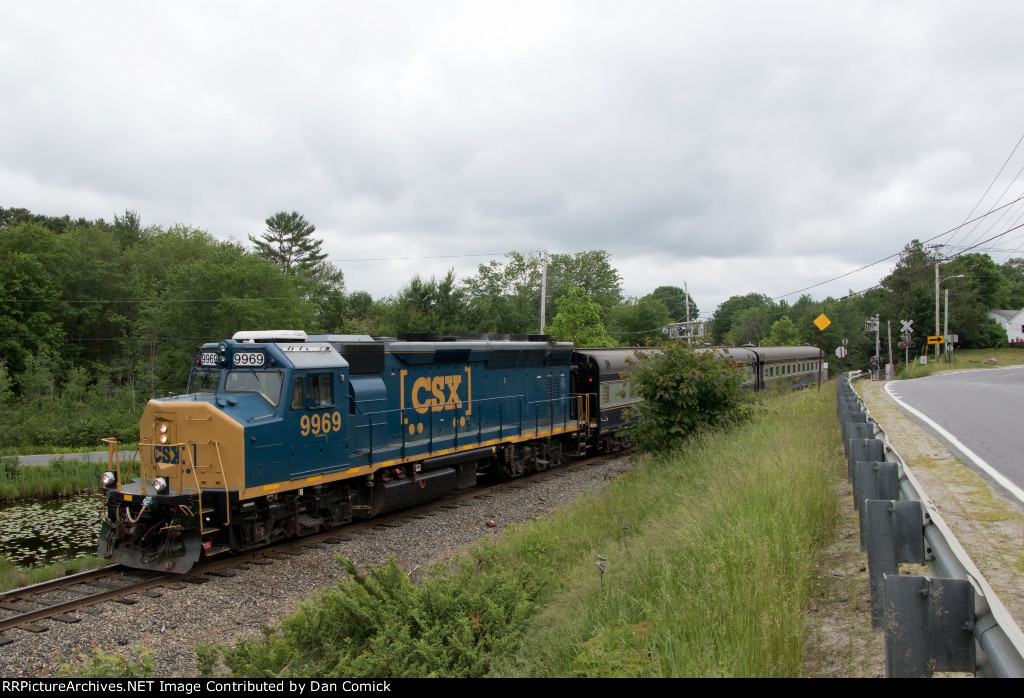 CSXT 9969 Leads the Geometry Train at Curtis Corner